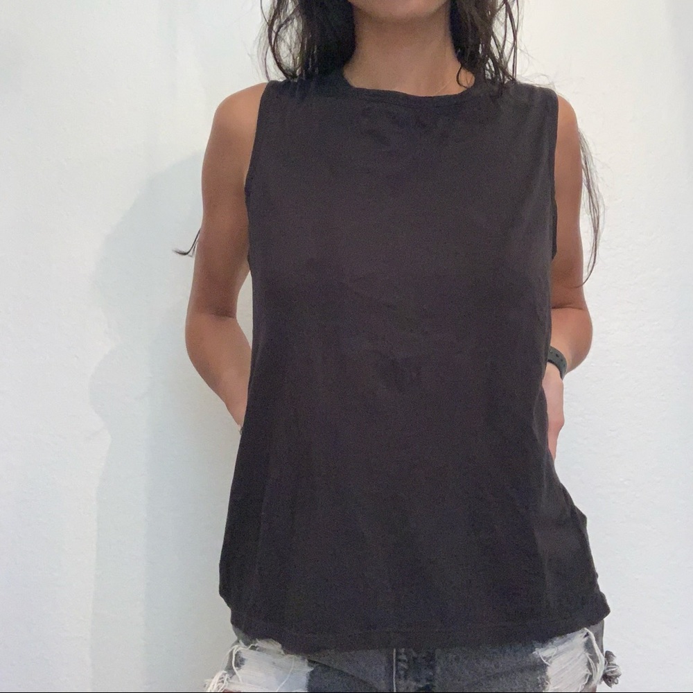 Muscle shirt